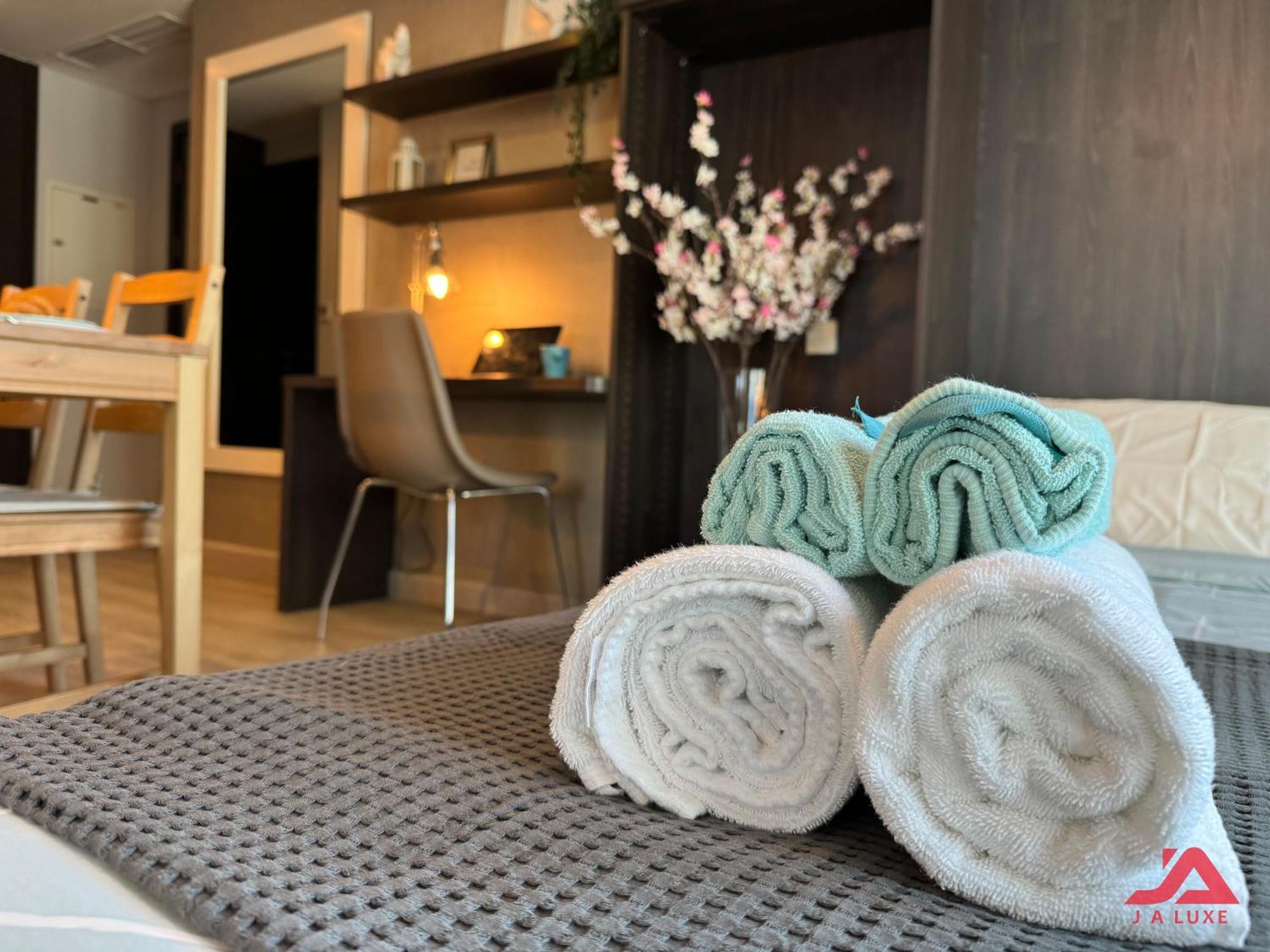 Cozy Marina & Sea View Apt In Bay Central Tower Dubai Marina With Modern Gym & Pool, Steps To Beach & Metro Exterior photo