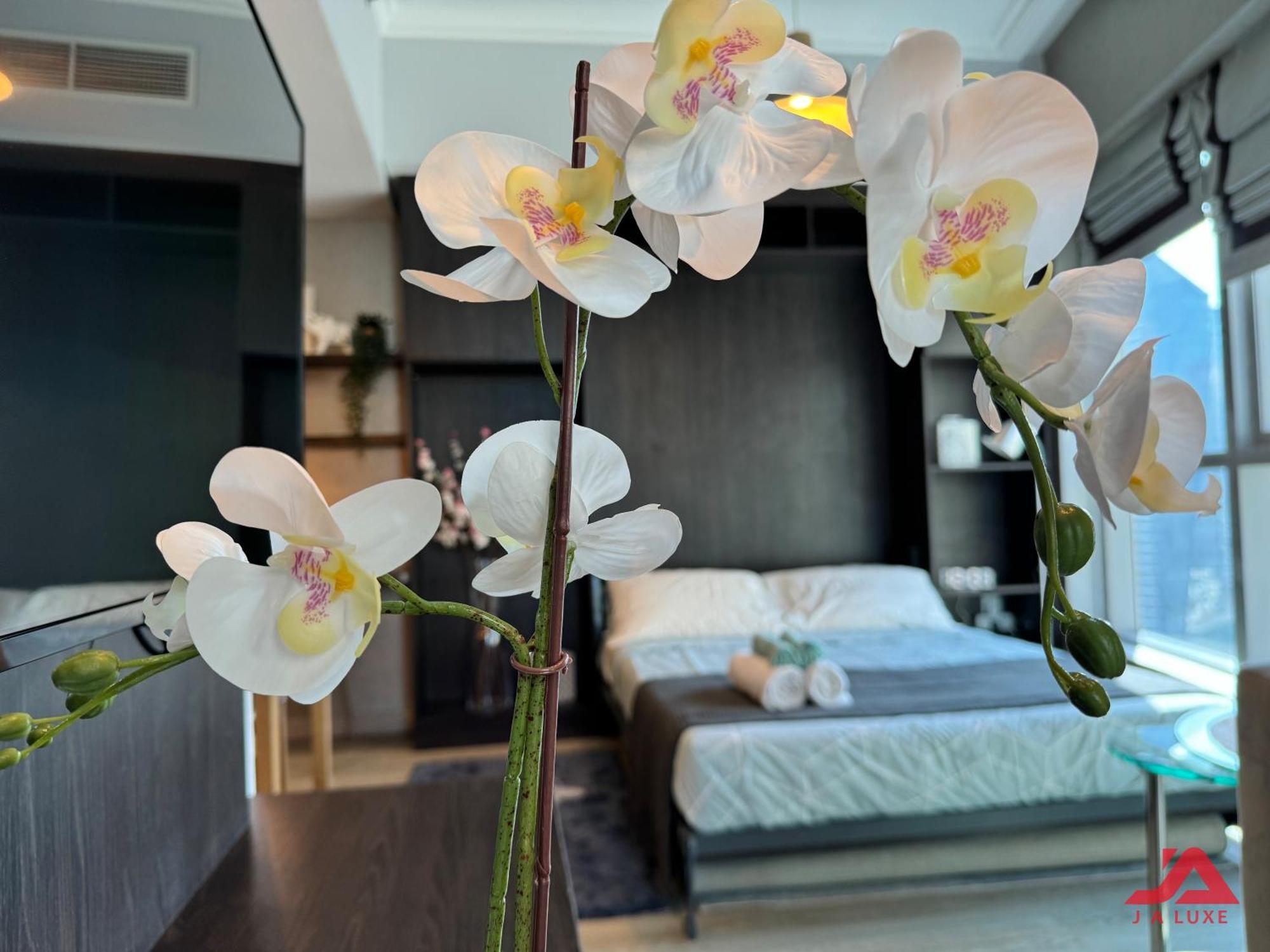 Cozy Marina & Sea View Apt In Bay Central Tower Dubai Marina With Modern Gym & Pool, Steps To Beach & Metro Exterior photo