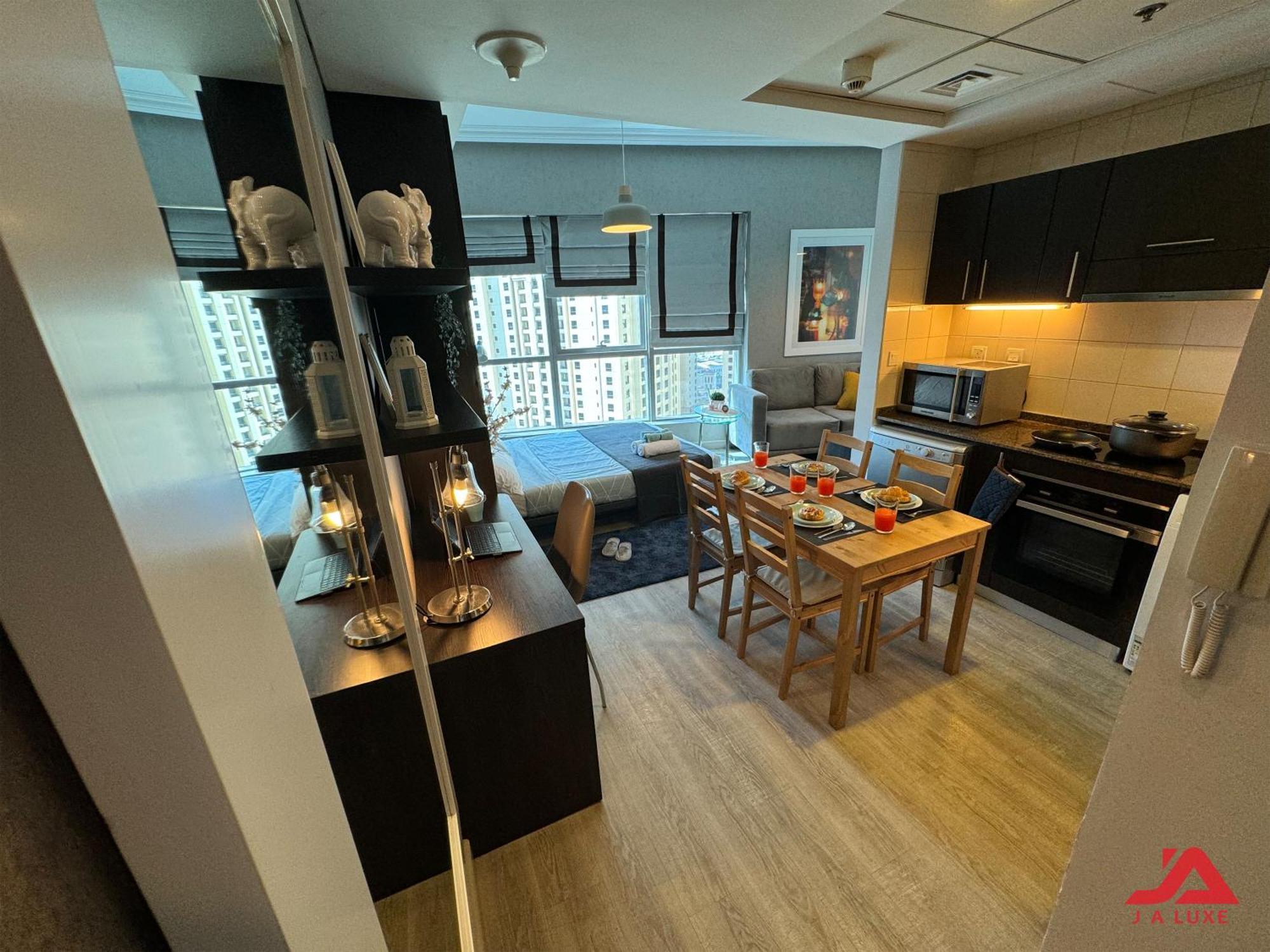 Cozy Marina & Sea View Apt In Bay Central Tower Dubai Marina With Modern Gym & Pool, Steps To Beach & Metro Exterior photo